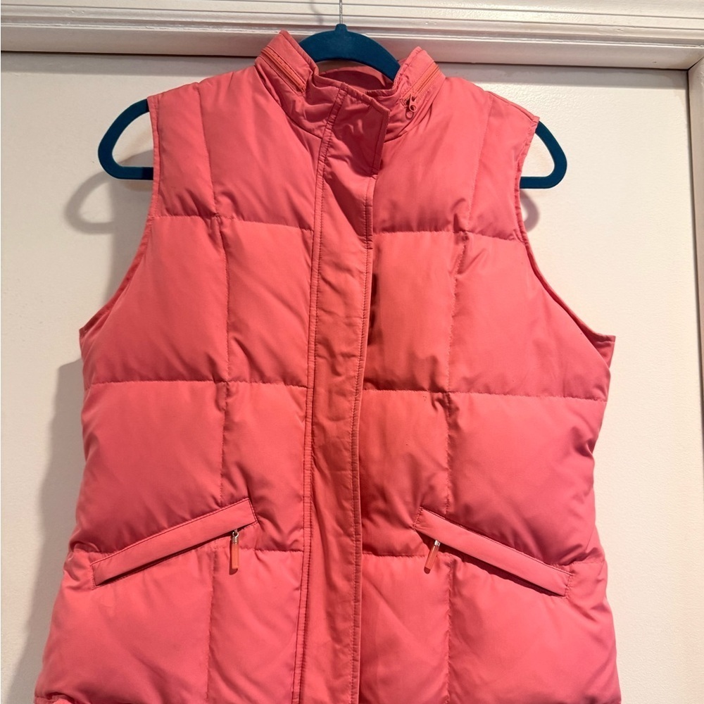 Talbots Puffer Vest Quilted Stitch
Design Down Filled